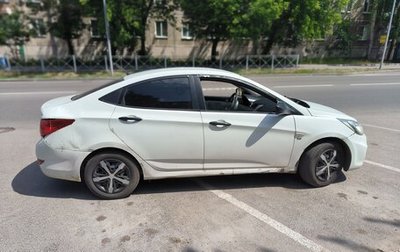 Hyundai Solaris II рестайлинг, 2013 год, 390 000 рублей, 1 фотография