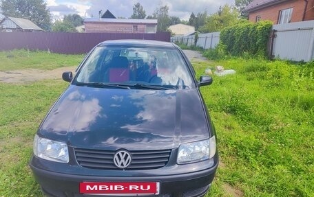 Volkswagen Polo III рестайлинг, 2001 год, 230 000 рублей, 2 фотография