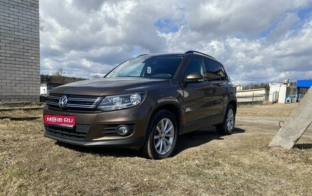 Volkswagen Tiguan I, 2015 год, 1 850 000 рублей, 1 фотография