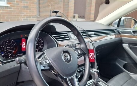 Volkswagen Passat B8 рестайлинг, 2018 год, 3 150 000 рублей, 6 фотография