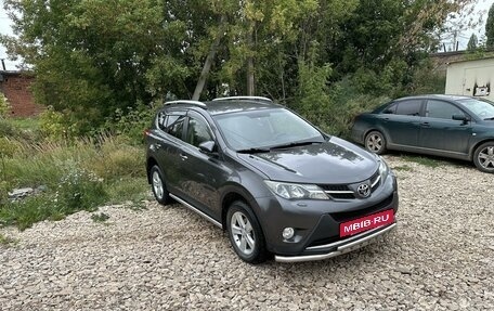 Toyota RAV4, 2013 год, 1 850 000 рублей, 2 фотография