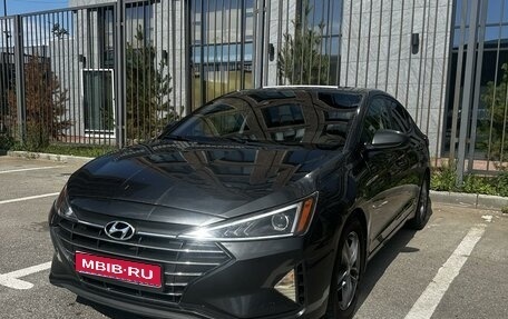 Hyundai Elantra VI рестайлинг, 2019 год, 1 500 000 рублей, 1 фотография