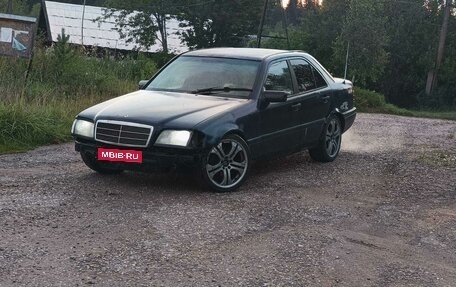 Mercedes-Benz C-Класс, 1995 год, 109 000 рублей, 1 фотография