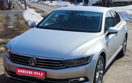 Volkswagen Passat B8 рестайлинг, 2015 год, 1 889 990 рублей, 3 фотография