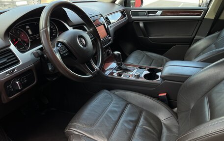 Volkswagen Touareg III, 2013 год, 2 335 000 рублей, 13 фотография