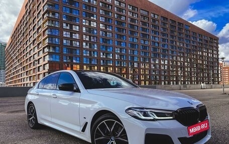 BMW 5 серия, 2020 год, 5 750 000 рублей, 2 фотография