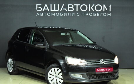 Volkswagen Polo VI (EU Market), 2011 год, 700 000 рублей, 1 фотография