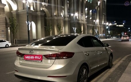 Hyundai Elantra VI рестайлинг, 2016 год, 1 560 000 рублей, 6 фотография