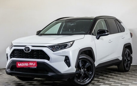 Toyota RAV4, 2021 год, 3 899 000 рублей, 1 фотография