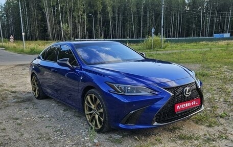 Lexus ES VII, 2020 год, 4 850 000 рублей, 1 фотография