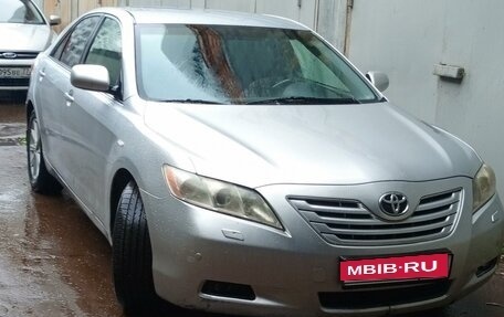 Toyota Camry, 2007 год, 880 000 рублей, 1 фотография