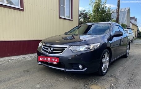 Honda Accord VIII рестайлинг, 2011 год, 1 650 000 рублей, 2 фотография