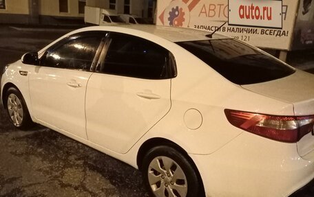 KIA Rio III рестайлинг, 2014 год, 800 000 рублей, 6 фотография