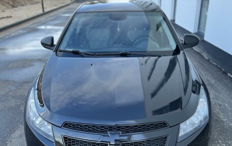 Chevrolet Cruze II, 2010 год, 560 000 рублей, 4 фотография