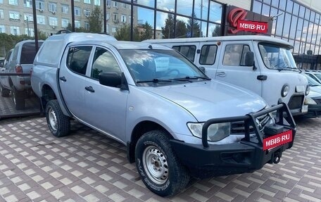 Mitsubishi L200 IV рестайлинг, 2010 год, 890 000 рублей, 2 фотография