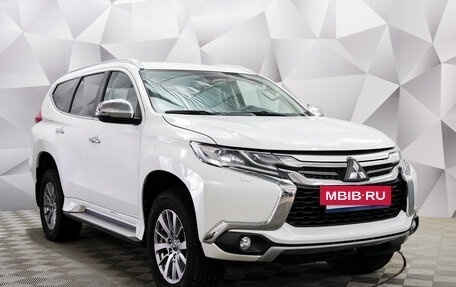 Mitsubishi Pajero Sport III рестайлинг, 2020 год, 2 995 000 рублей, 7 фотография