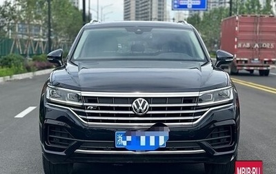 Volkswagen Touareg III, 2021 год, 4 880 000 рублей, 1 фотография