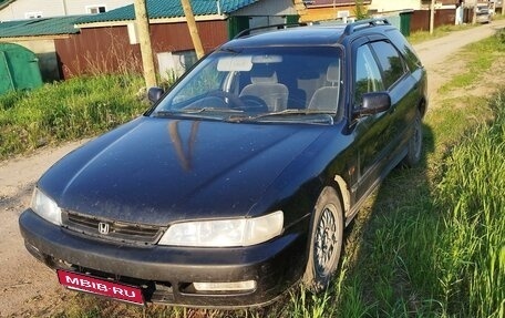 Honda Accord VII рестайлинг, 1997 год, 240 000 рублей, 1 фотография