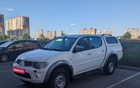 Mitsubishi L200 IV рестайлинг, 2013 год, 1 650 000 рублей, 1 фотография