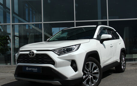 Toyota RAV4, 2020 год, 3 913 000 рублей, 1 фотография