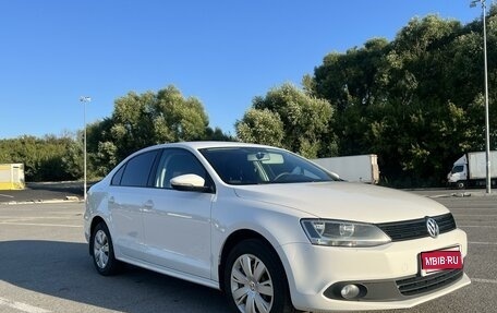 Volkswagen Jetta VI, 2014 год, 1 300 000 рублей, 1 фотография