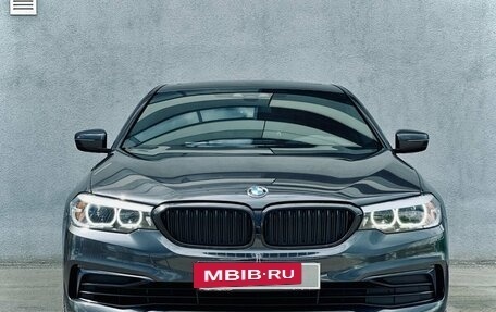 BMW 5 серия, 2020 год, 3 800 000 рублей, 2 фотография