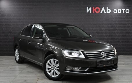 Volkswagen Passat B7, 2012 год, 1 215 000 рублей, 3 фотография