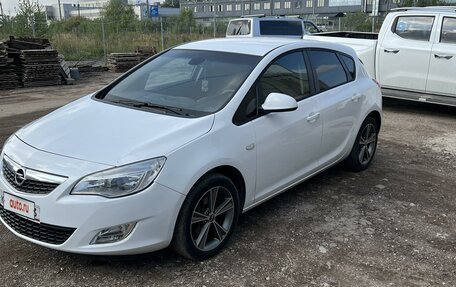 Opel Astra J, 2010 год, 849 000 рублей, 2 фотография