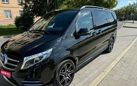 Mercedes-Benz V-Класс, 2018 год, 5 000 000 рублей, 1 фотография