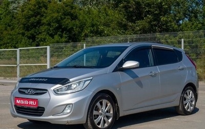 Hyundai Solaris II рестайлинг, 2013 год, 820 000 рублей, 1 фотография