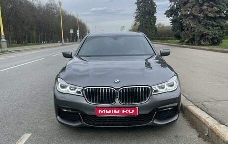 BMW 7 серия, 2018 год, 4 900 000 рублей, 1 фотография