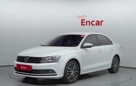 Volkswagen Jetta VI, 2015 год, 1 685 000 рублей, 1 фотография