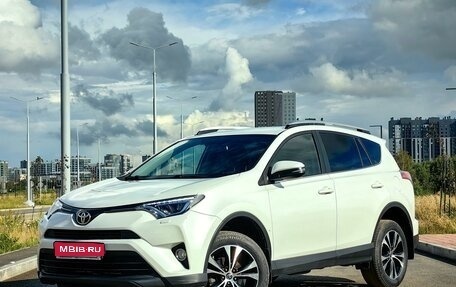 Toyota RAV4, 2018 год, 2 690 000 рублей, 1 фотография