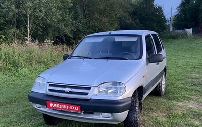 Chevrolet Niva I рестайлинг, 2005 год, 305 000 рублей, 1 фотография