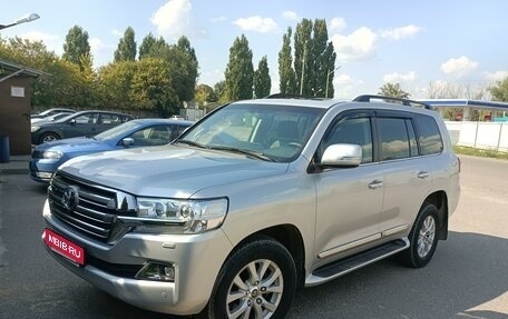 Toyota Land Cruiser 200, 2015 год, 6 200 000 рублей, 1 фотография