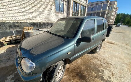 Chevrolet Niva I рестайлинг, 2005 год, 300 000 рублей, 1 фотография