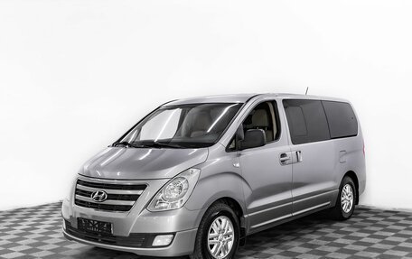 Hyundai H-1 II рестайлинг, 2017 год, 2 495 000 рублей, 1 фотография