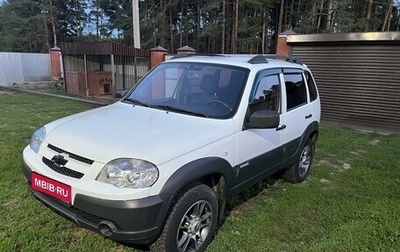 Chevrolet Niva I рестайлинг, 2015 год, 737 000 рублей, 1 фотография