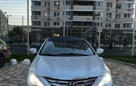 Hyundai Sonata VI, 2010 год, 1 399 000 рублей, 1 фотография