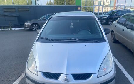 Mitsubishi Colt VI рестайлинг, 2006 год, 500 000 рублей, 1 фотография