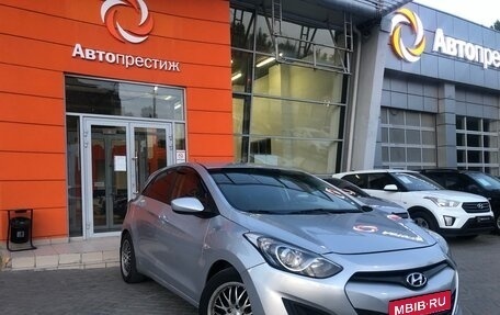 Hyundai i30 II рестайлинг, 2013 год, 910 000 рублей, 1 фотография