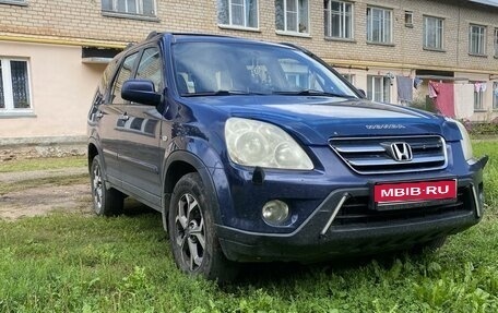 Honda CR-V II рестайлинг, 2005 год, 1 100 000 рублей, 1 фотография