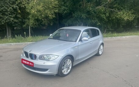 BMW 1 серия, 2008 год, 1 050 000 рублей, 1 фотография