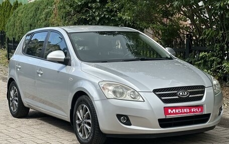 KIA cee'd I рестайлинг, 2009 год, 795 000 рублей, 1 фотография