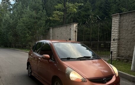 Honda Jazz I рестайлинг, 2007 год, 700 000 рублей, 1 фотография