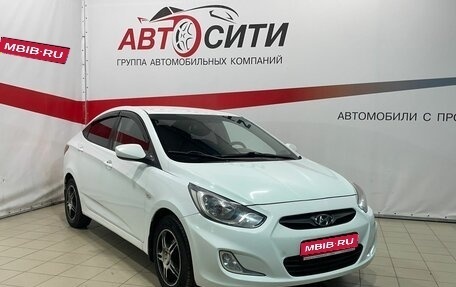 Hyundai Solaris II рестайлинг, 2012 год, 810 000 рублей, 1 фотография