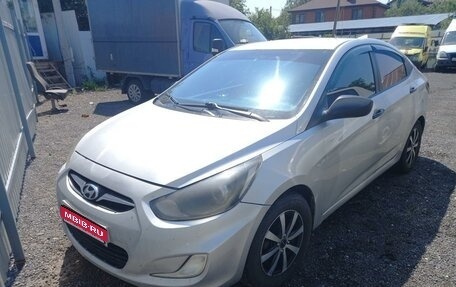 Hyundai Solaris II рестайлинг, 2012 год, 590 000 рублей, 1 фотография