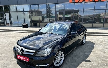 Mercedes-Benz C-Класс, 2011 год, 1 600 000 рублей, 1 фотография