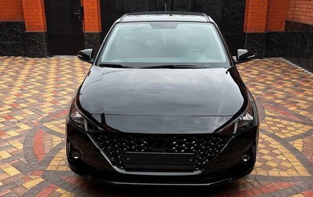 Hyundai Solaris II рестайлинг, 2017 год, 1 350 000 рублей, 1 фотография