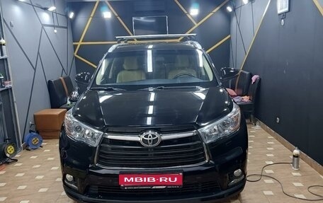 Toyota Highlander III, 2014 год, 3 100 000 рублей, 1 фотография